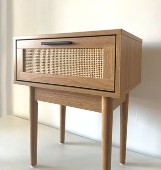 Dos mesitas de noche - como nuevas