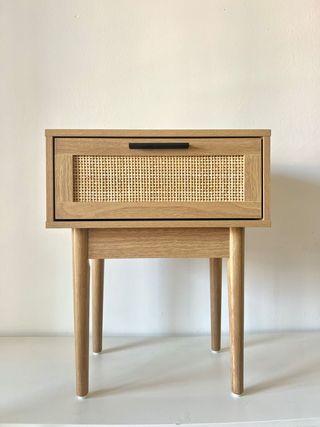 Dos mesitas de noche - como nuevas