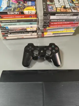 PS3 Super Slim + 18 Juegos