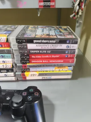 PS3 Super Slim + 18 Juegos