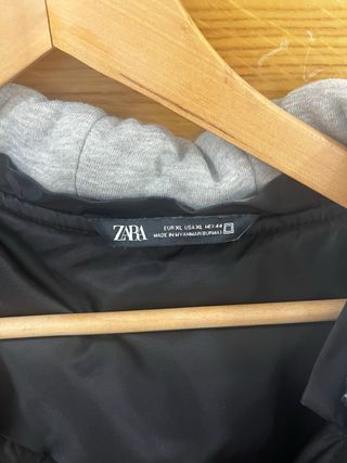 Chaqueta universitaria zara