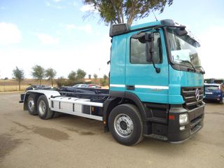 Mercedes ACTROS 25 46-CAMIONES GANCHO