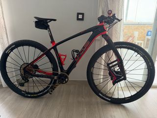 Bicicleta btt ucub race fighter 29”