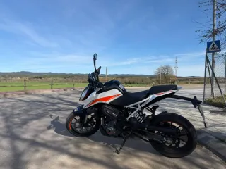 KTM DUKE 390 2021