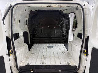 FIAT Fiorino  Cargo 1.3Mjt Base desde 165€/mes*