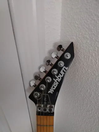 Guitarra Eléctrica Washburn