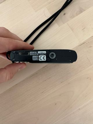 Sony Cyber-shot DSC-T10 + Cargador Original