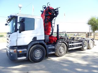 Scania P 400-CAMIONES GANCHO+GRUA