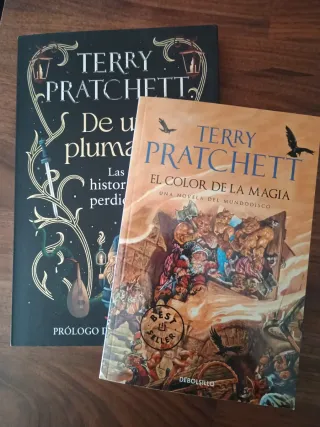 De un plumazo+El color de la magia