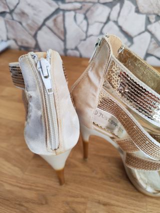 Sandalias de fiesta doradas tacon, talla 36