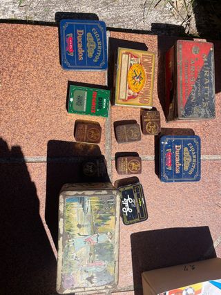 Scatole metalliche antiche