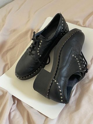 Hermosos zapatos de cuero