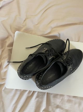 Hermosos zapatos de cuero