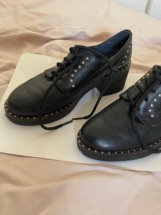 Hermosos zapatos de cuero