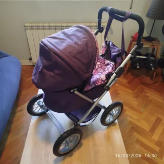Carrito para bebé de juguete