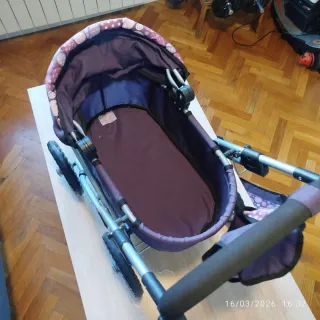 Carrito para bebé de juguete