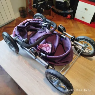Carrito para bebé de juguete