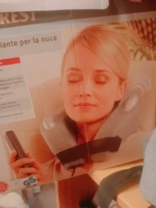 Masajeador de cuello con altavoces