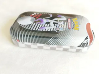 Mini Lata Pokémon con Carta información