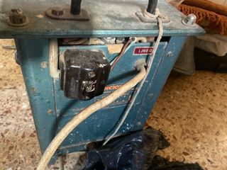 Maquina soldar antigua