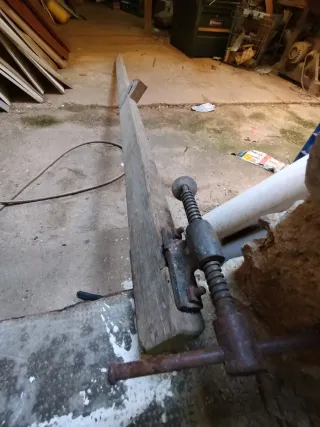 Sargento antiguo madera 3 metros