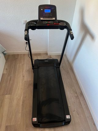 Cinta de correr Moma, plegable, casi sin usar.