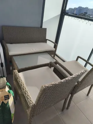 Conjunto de jardín mesa, 2 sillas y un sillón