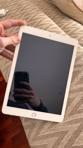 iPad 5ª Gen 128GB Gris y Blanco perfecto estado!