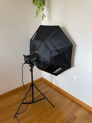 Focos profesionales de fotografía y video Godox