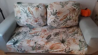 Sofa verde dos plazas