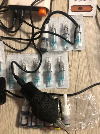 Kit Maquina Tatuar Profesional + Agujas