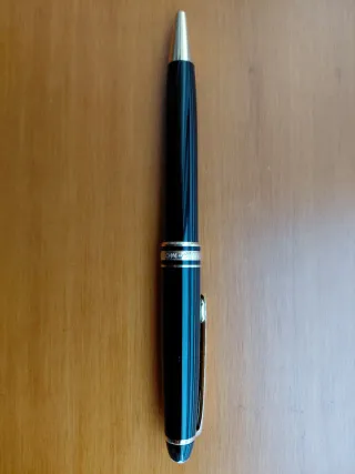 Bolígrafo Montblanc Meisterstuck Oro