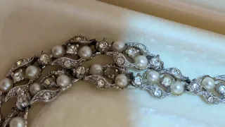 Collar de plata y perlas bogoff