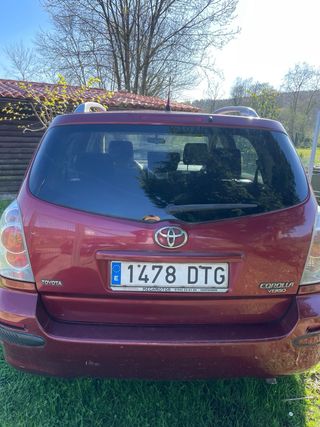 Toyota Corolla Verso 2005