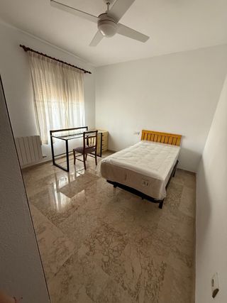 Se alquila Piso muy luminoso