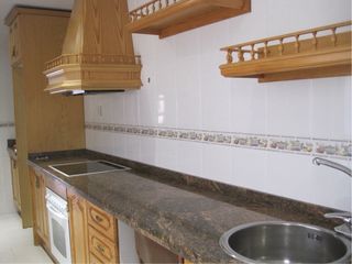 Se alquila Piso muy luminoso