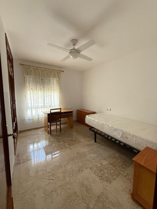 Se alquila Piso muy luminoso