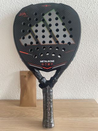 Pala de Padel Adidas Metalbone 2026.