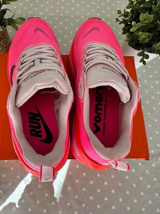 Nike Vomero Plus Run Naranja/Rosa