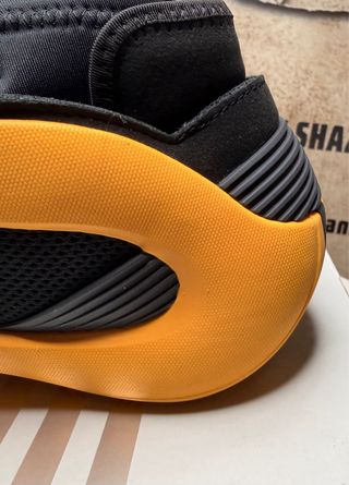 Adidas Harden Volume 8 Zapatillas amarillas