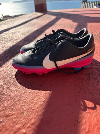 Botas de fútbol