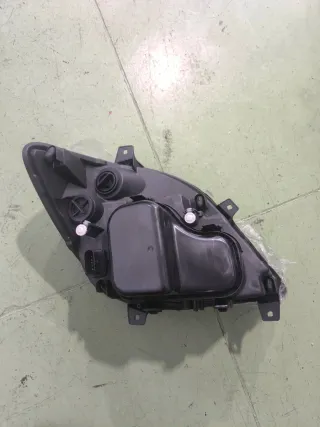 Faro Mercedes Sprinter 2010-2012