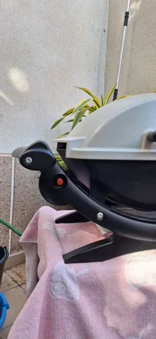 Barbacoa Weber Portátil Gas Negra y gris