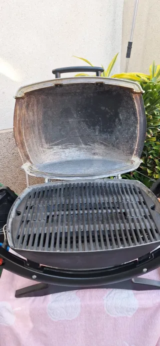 Barbacoa Weber Portátil Gas Negra y gris