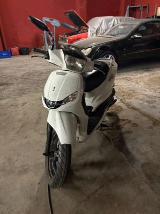 Piezas Peugeot Tweet