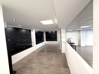 Local comercial en alquiler en Quintana en Madrid