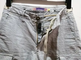 Pantalón corto tipo cargo. Crossworld.