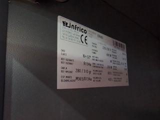 ARMARIO PUERTA CRISTAL INFRICO