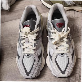 New Balance 9060 Gris Talla 38