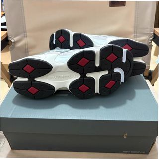 New Balance 9060 Gris Talla 38